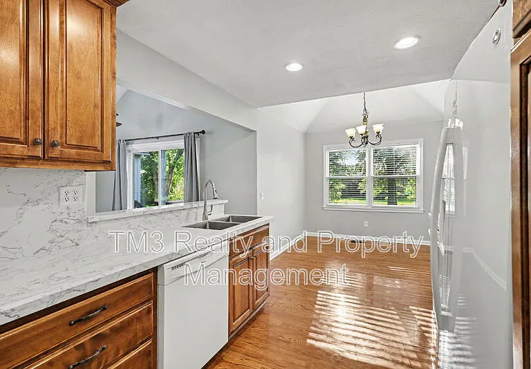 15213 S Seminole Dr — Photo 10