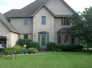 5536 Chatham Ln, Grand Blanc, MI
