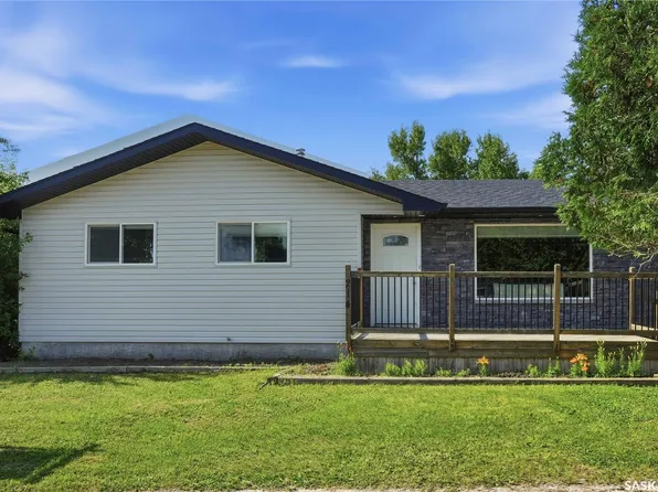 214 Pierce Street, Strasbourg, SK S0G 4V0