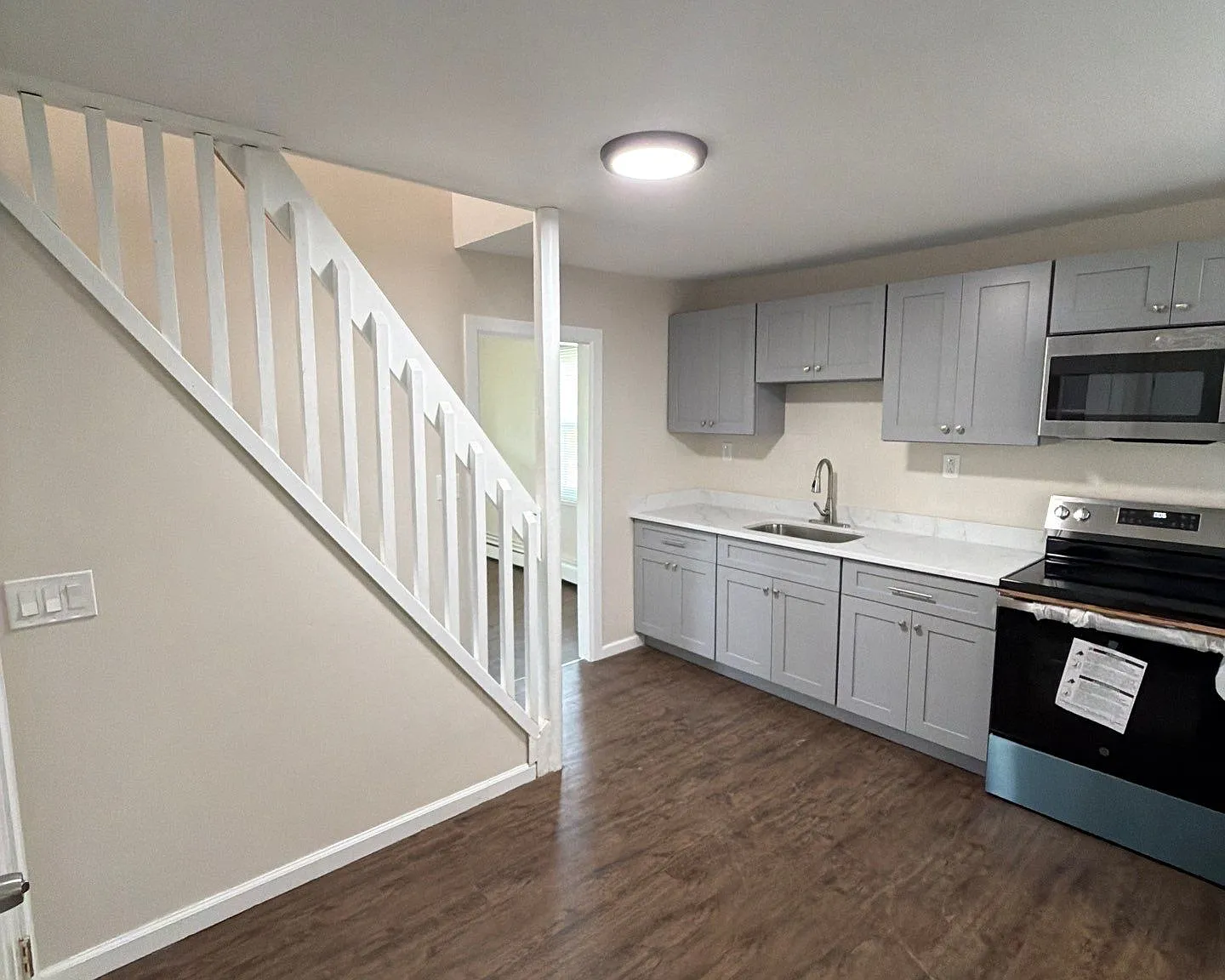 4 bed, 1584 sqft, $2,450 — Photo 1