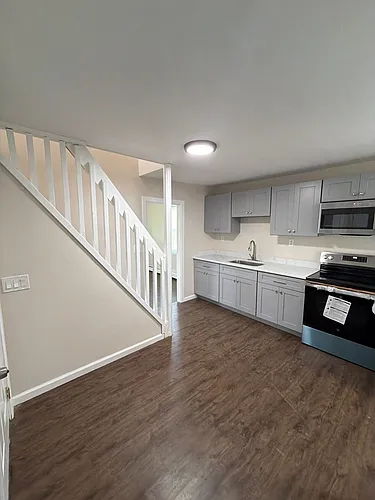 99 S Main St #2 Photo 1