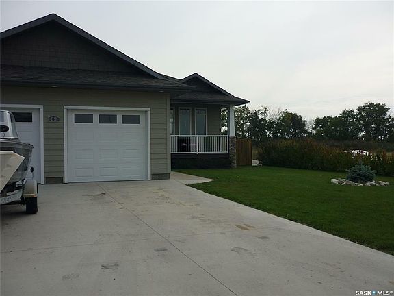 3rd image of 69 Laskin Cres