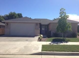 609 Grants Pass Pl, Redding, CA 96003