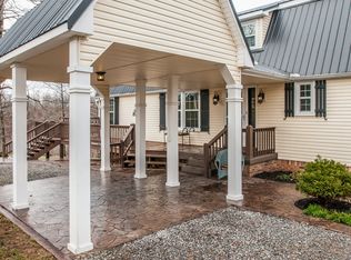 2090 Hollis Crossing Rd, Cumberland Furnace, TN 37051