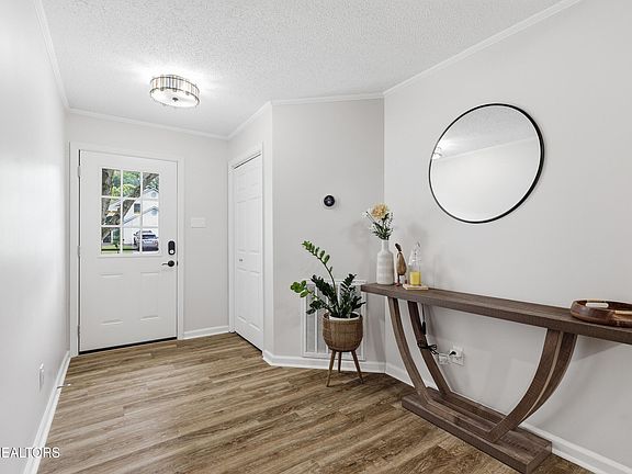 3rd image of 1544 Fox Meadow Cir