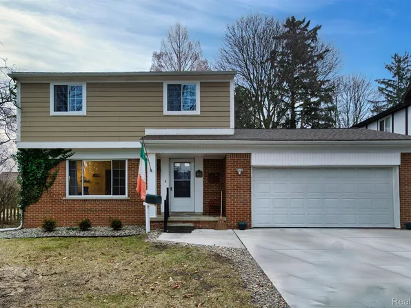 9912 Auburndale St, Livonia, MI 48150