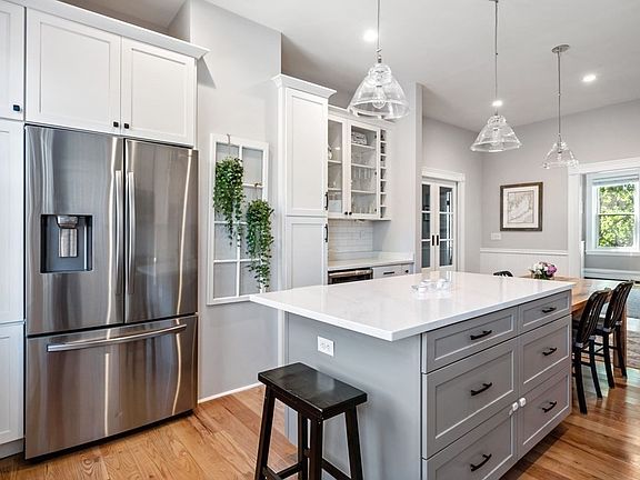 3rd image of 65-67 Monument Ave #3