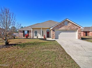 2005 Rhonda Ave, Ocean Springs, MS 39564