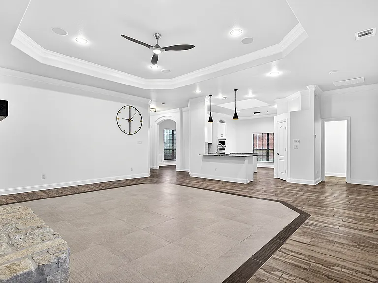 9861 Chamber Hall Dr — Photo 12