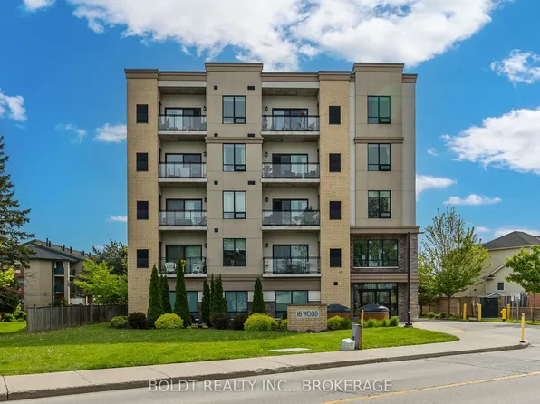 16 Wood St #507, Saint Catharines, ON L2N 0A8