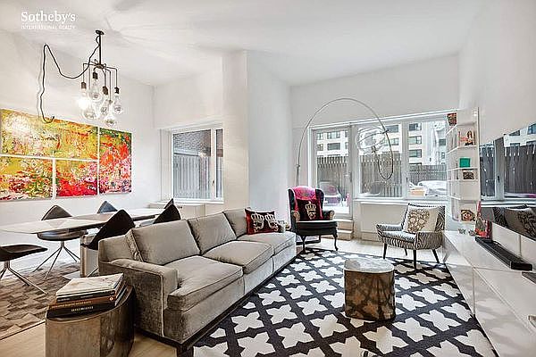 1st image of 322 W 57th St #15MK