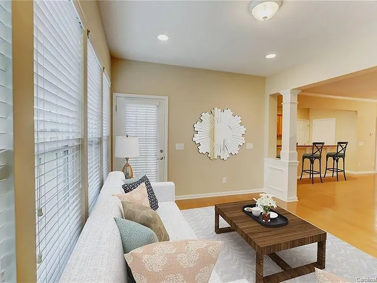 8118 Crater Lake Dr — Photo 18