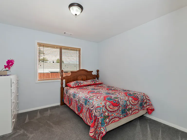 344 Montclair Dr — Photo 11