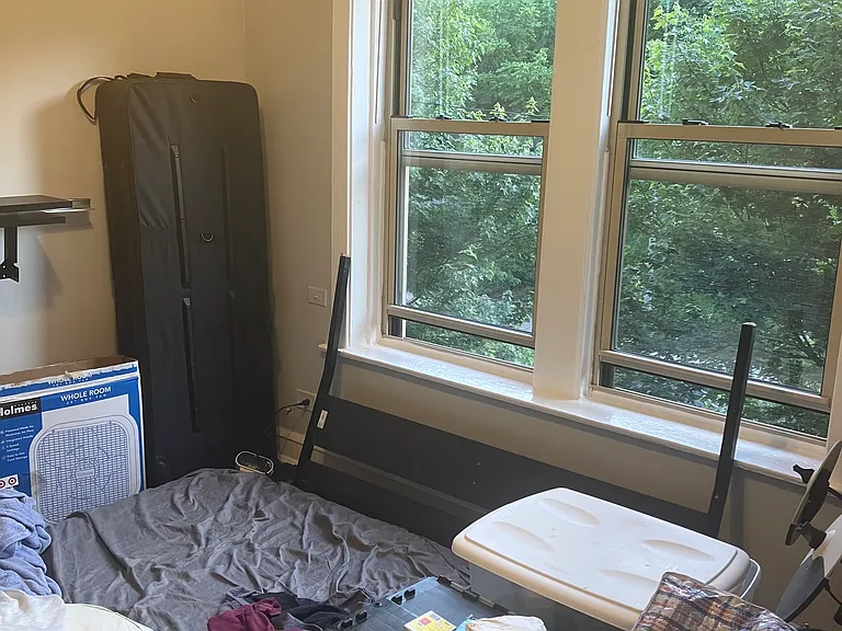 5945 N Greenview Ave #2G — Photo 9