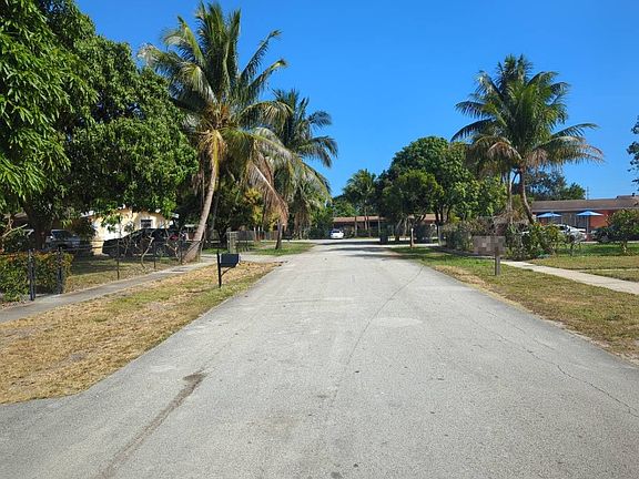 4th image of 1107 NW 17th St