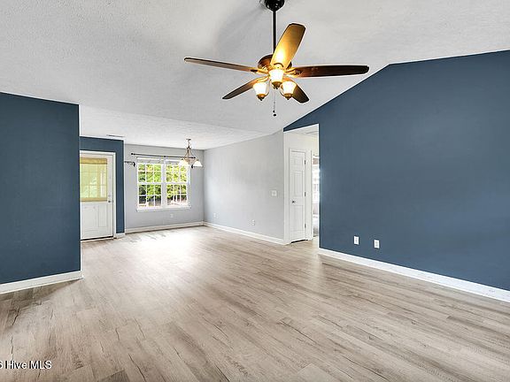 4th image of 280 Crystal Road