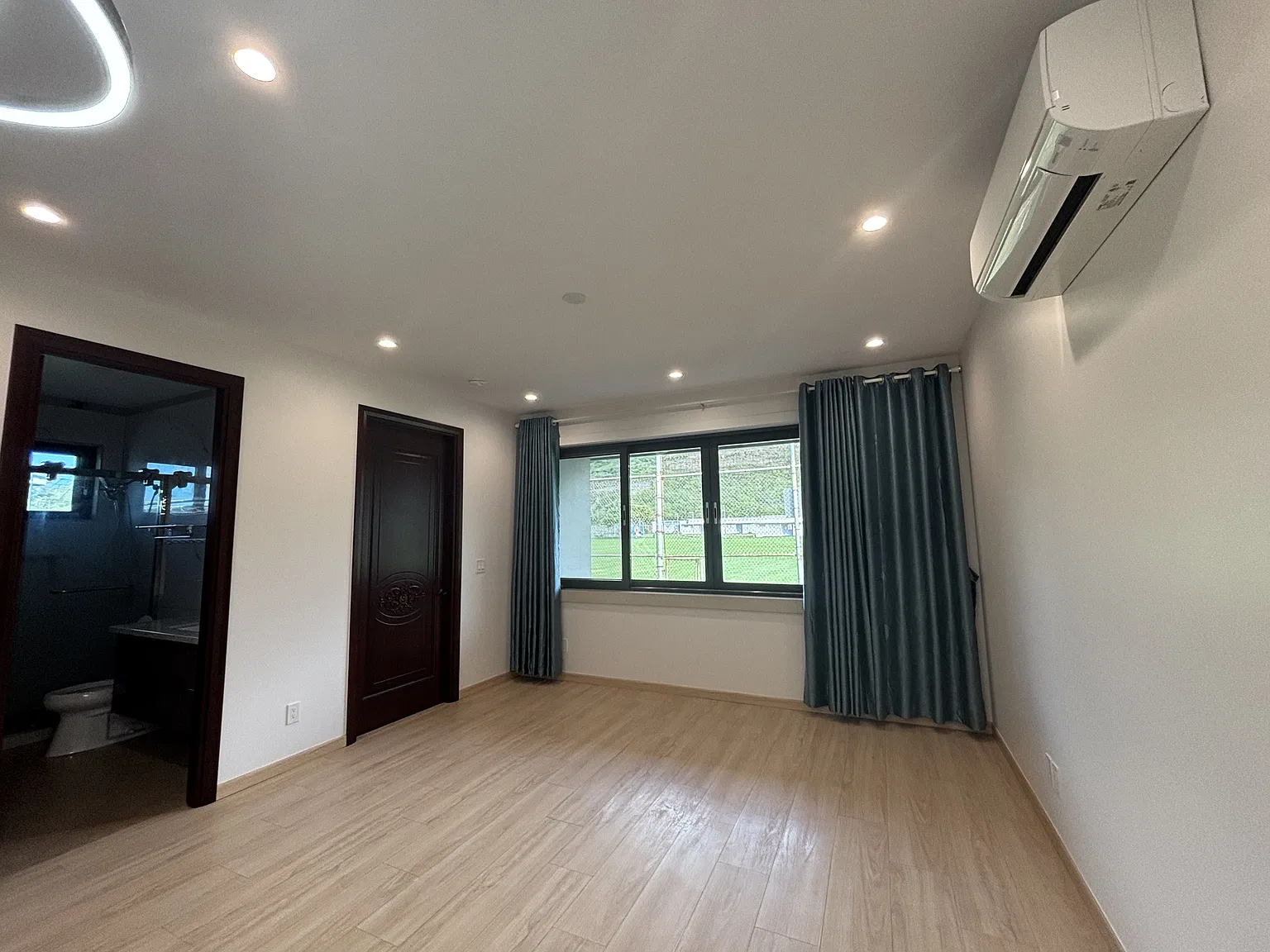 5130 Kalanianaole Highway - 3 — Photo 3