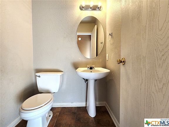 5th image of 4411 Indigo Dr