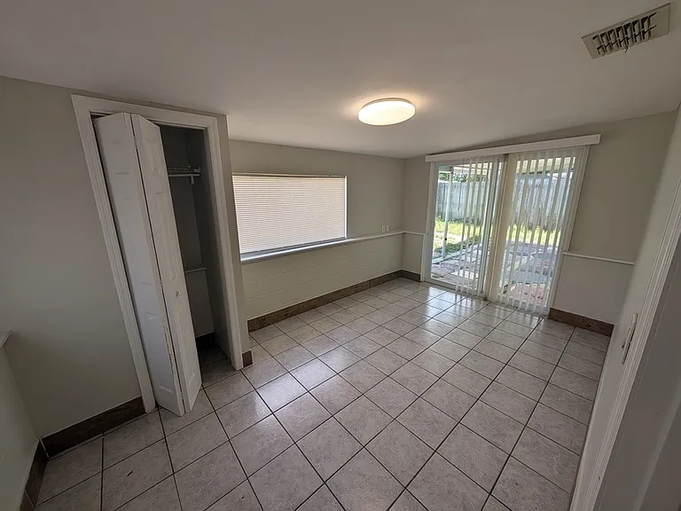 10828 Hillcrest Ave — Photo 12