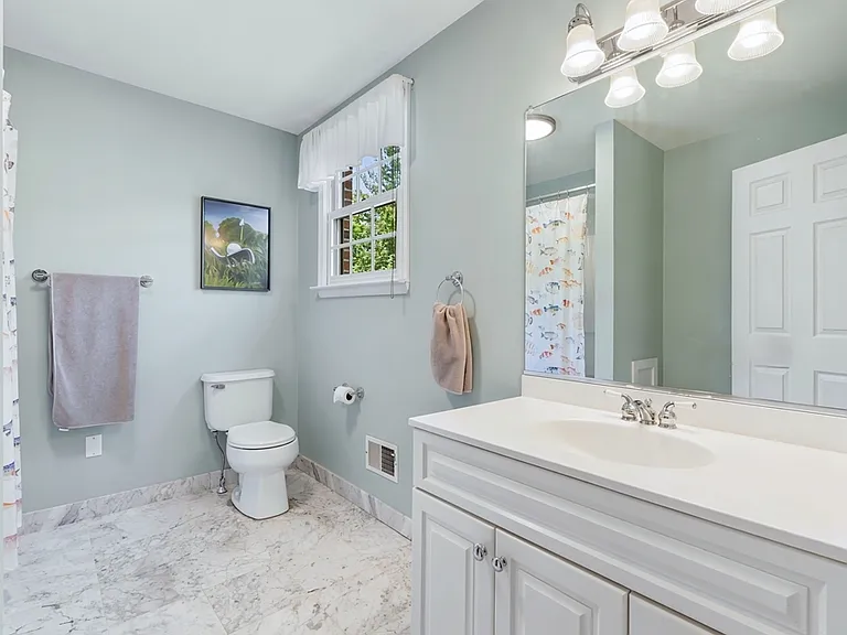 805 Princeton Rd — Photo 29