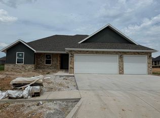 703 E Tarpon Rd, Nixa, MO 65714