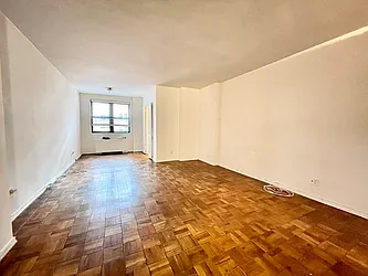 Rented by Addison Property Group
