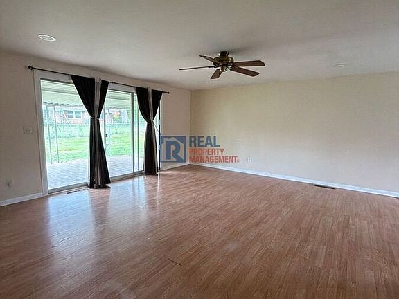 5th image of 5885 Craftmore Dr
