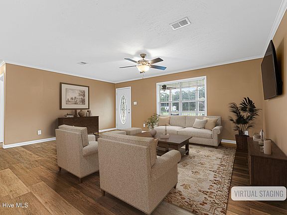 5th image of 165 Godfrey Boulevard