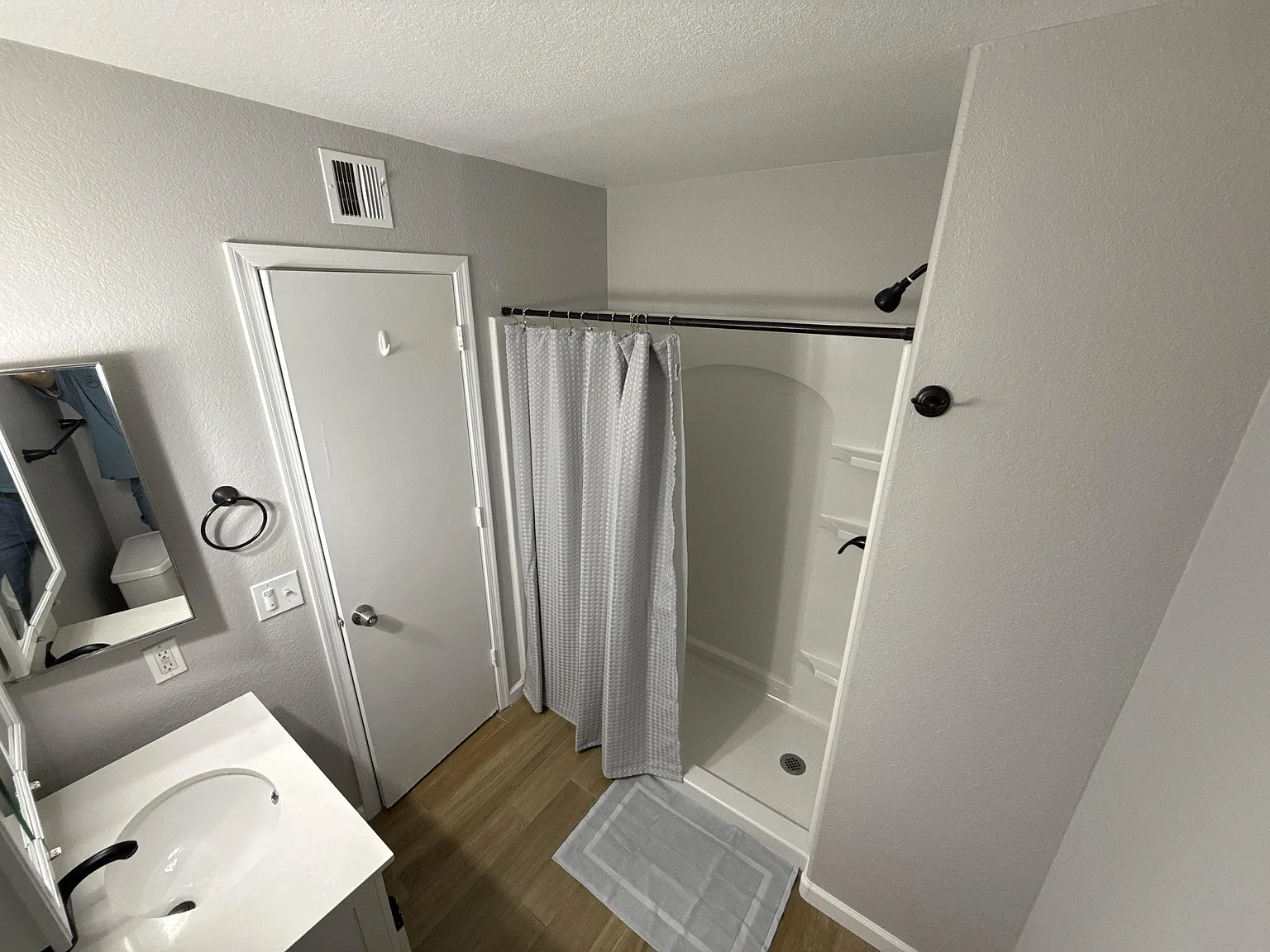 4 bed, 3.0 bath, 2685 sqft, $936 — Photo 3