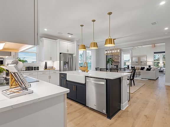 5th image of 2766 Gerhard Dr