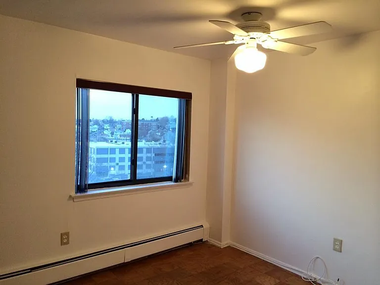44 S Main St #6 — Photo 2