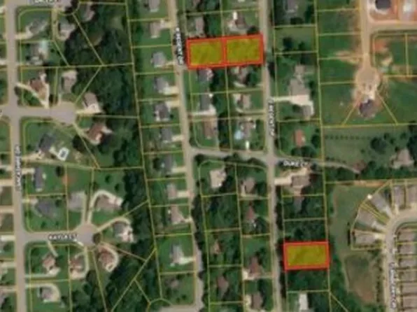 164 E Regent Dr, Clarksville, TN 37043