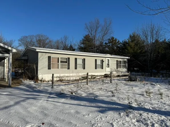 74 Mays Way, Tamworth, NH 03890