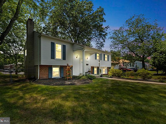 3rd image of 3310 Dogwood Ln