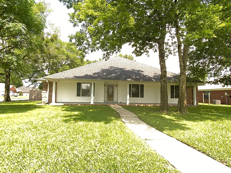 5606 Cliffwood Dr — Photo 1