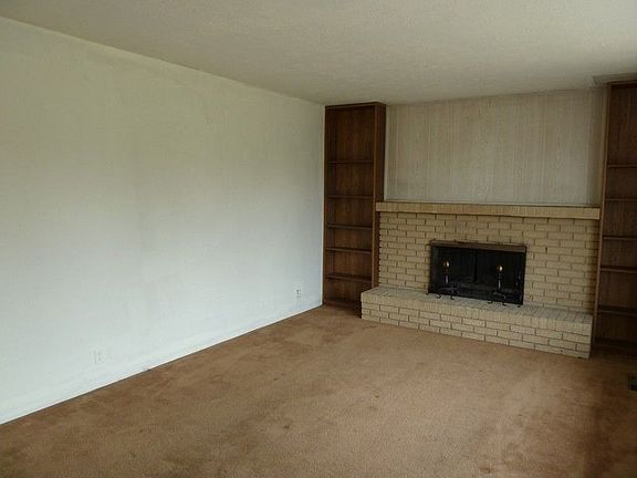 4th image of 5493 S Hews Pl