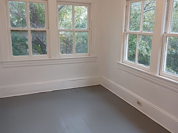 5th image of 1710 Staunton Ave NW #2