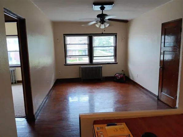 5700 W North Ave #5, Milwaukee, WI 53208