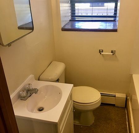 5th image of 538 Saint Peter St APT 102