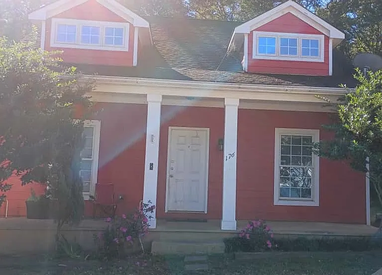 176 Trail Creek St — Photo 1