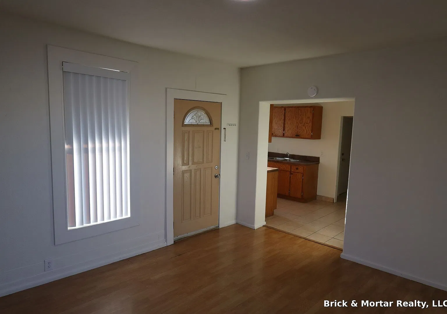 00570-White Rock LLC- 4plex — Photo 4