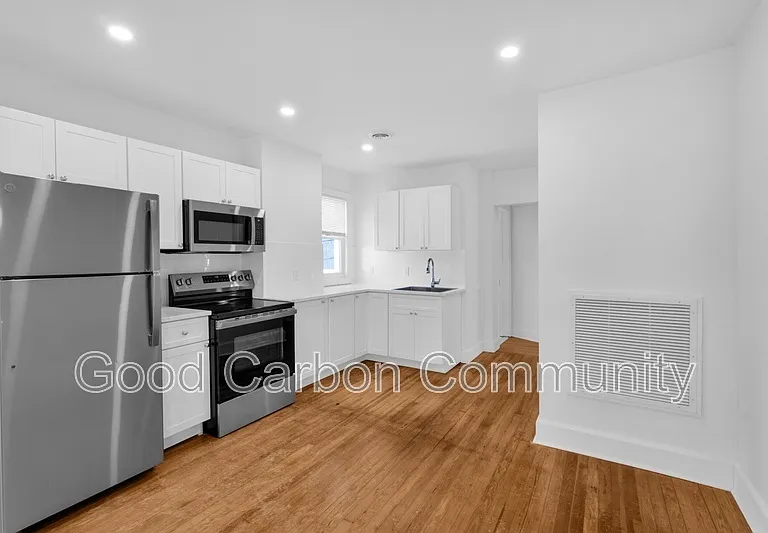 213 Summer St #3 — Photo 7