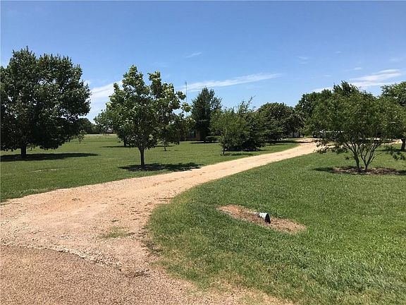 5th image of 222 County Road 221