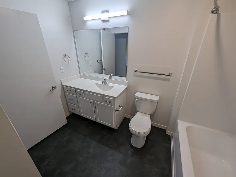 832 Commercial St #101 — Photo 15