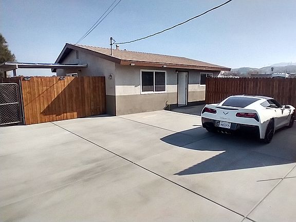 2nd image of 2281 S Artesia St