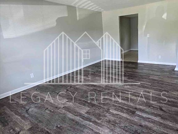3rd image of 107 Robbins Dr #1