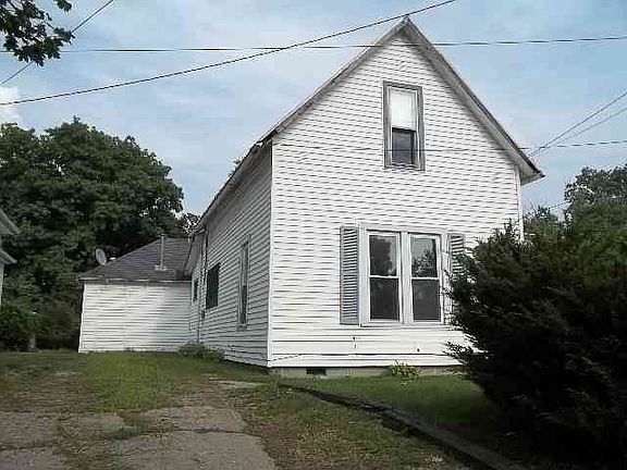 2nd image of 511 S Cherry St