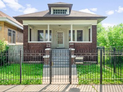 7545 S Ridgeland Ave, Chicago, IL, 60649