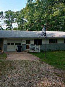 447 Schofer St, Rolla, MO, 65401