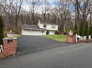 22 Karen Rd, Highland Lakes, NJ 07422